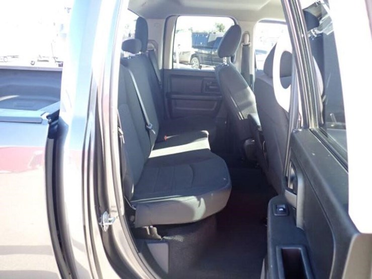 2019-dodge-1500-image-33
