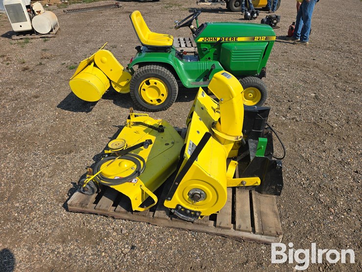 1980-john-deere-212-image-4