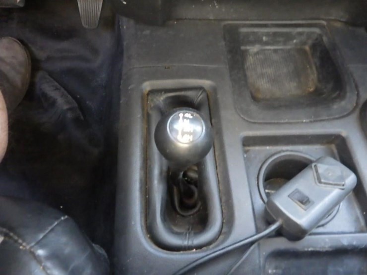 2012-dodge-2500-image-35