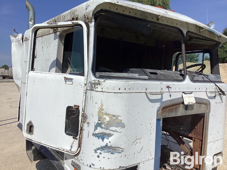 1989-kenworth-k100e-image-16