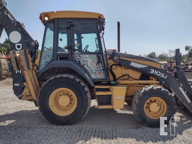 2010-deere-310sj-image-32