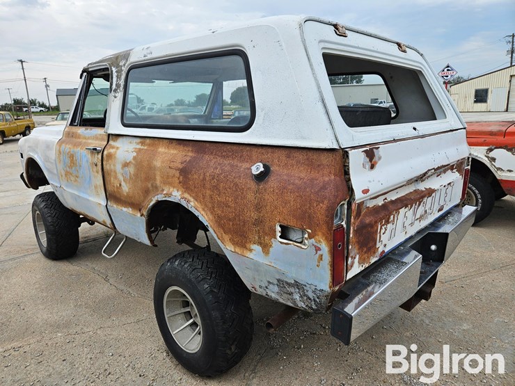 1972-chevrolet-k5-image-7