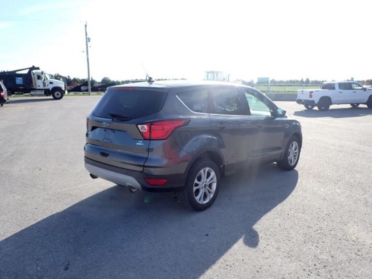 2019-ford-escape-image-5