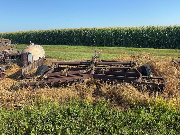 john-deere-11-image-6