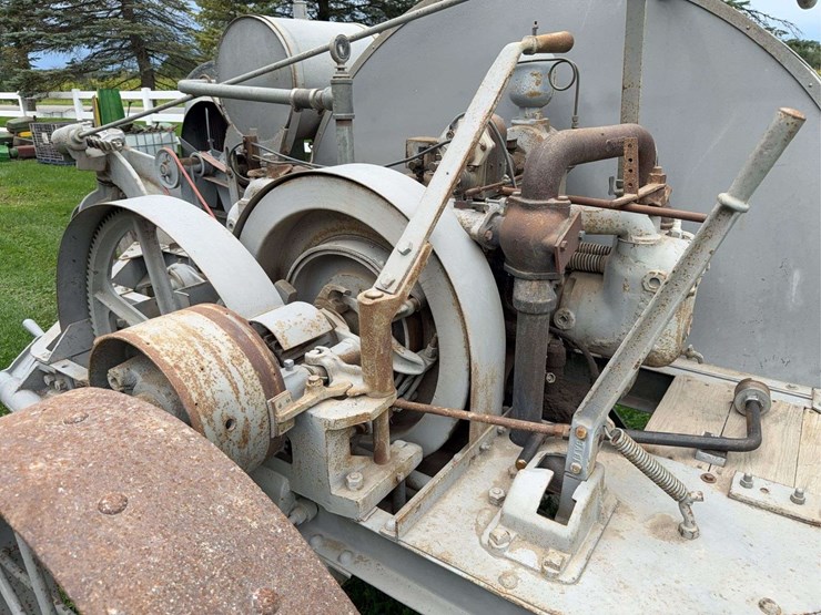 big-bull-tractor-image-6