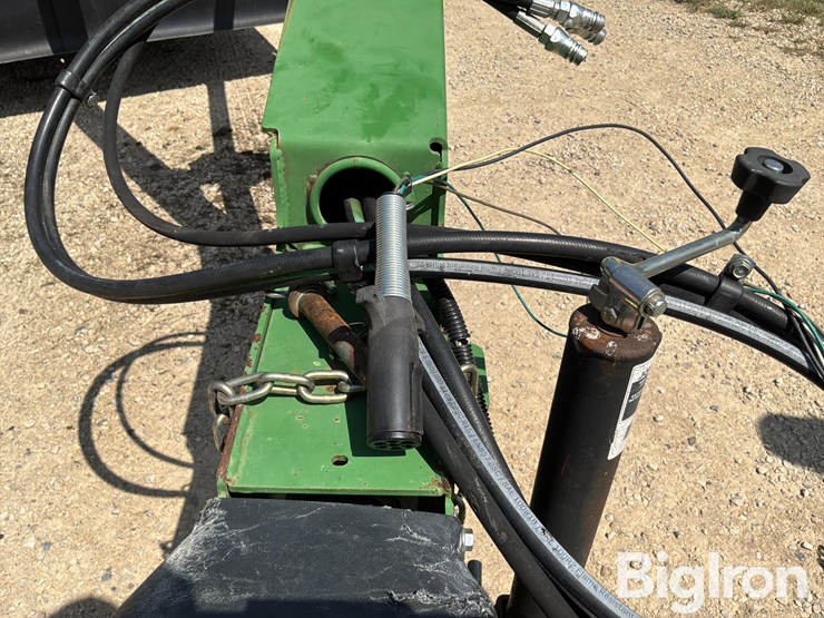 2015-john-deere-625-image-12