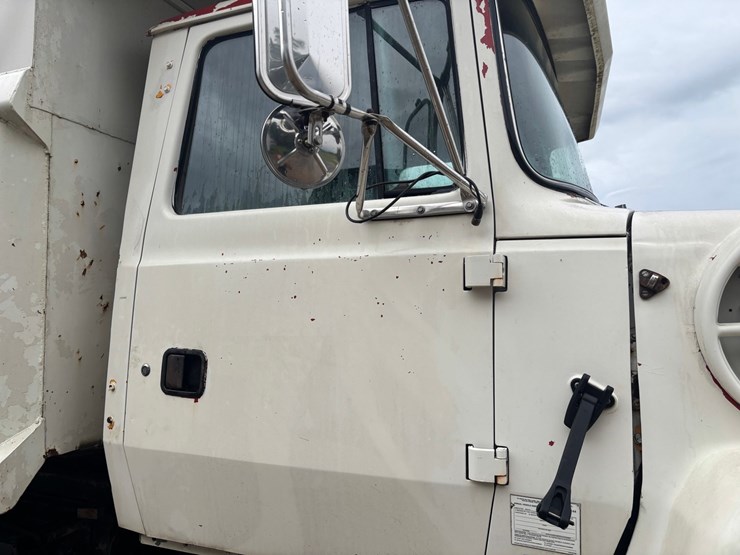 1994-ford-l8000-image-26