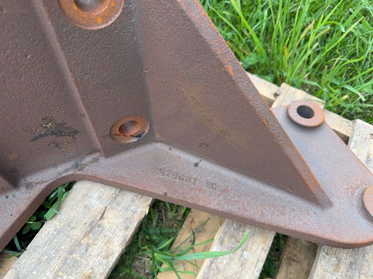 john-deere-dubuque-high-crop-hitch-parts-image-4