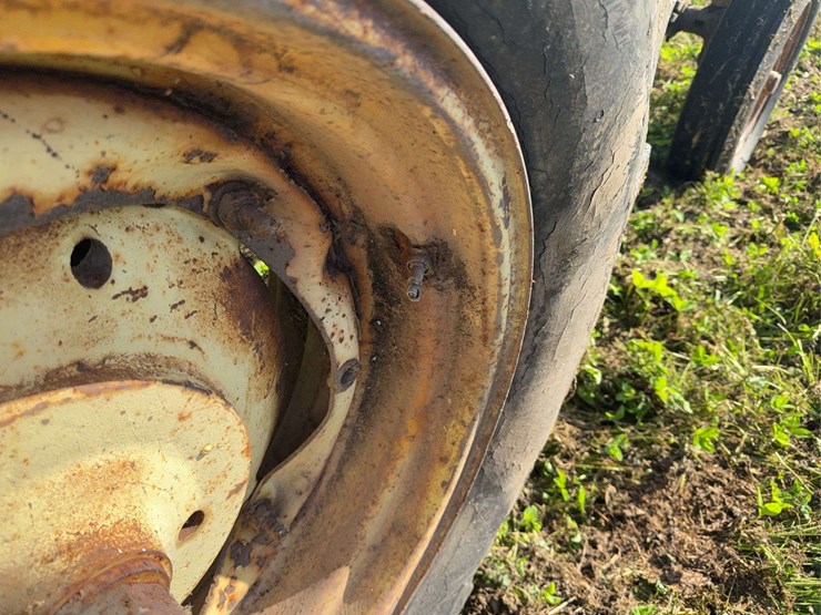 john-deere-420-image-8