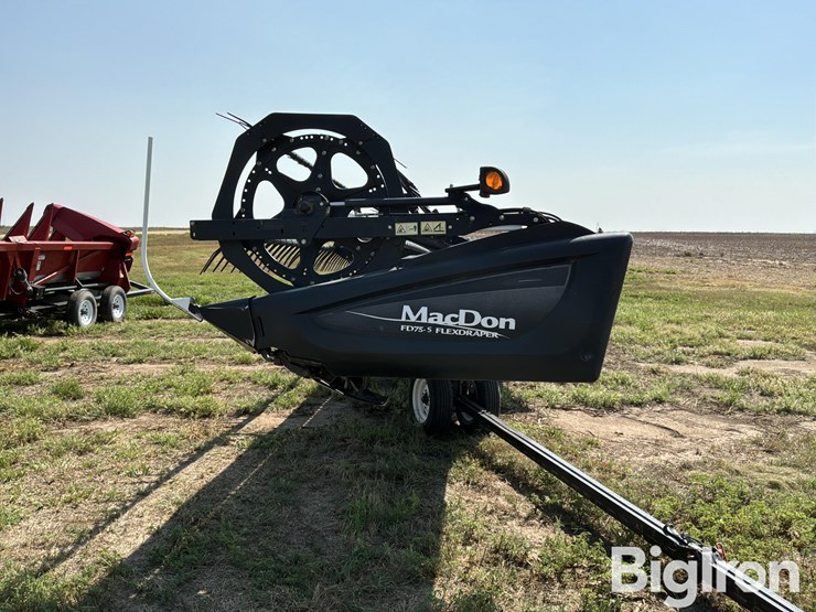 2013-mac-don-fd75-image-8