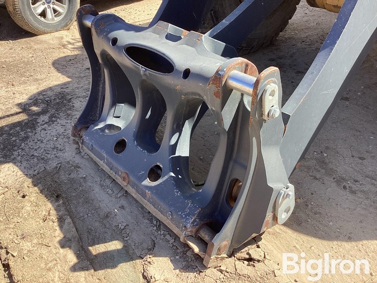 2012-deere-724k-image-9
