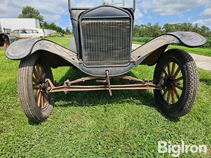 1924-ford-model-t-image-12