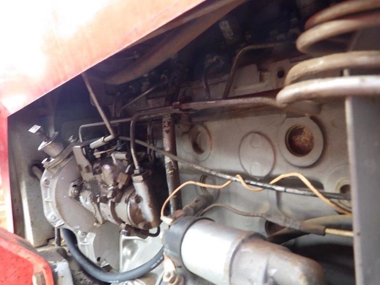 massey-ferguson-265-image-17
