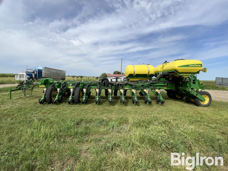 2013-john-deere-1770nt-ccs-image-8