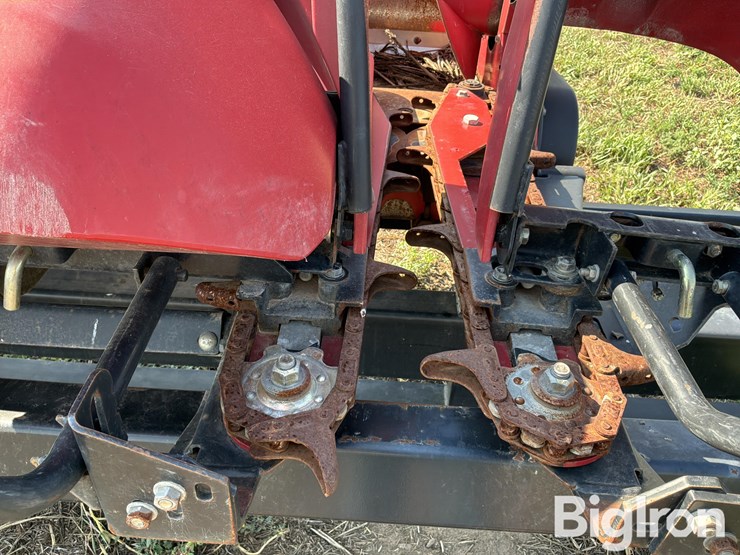 2012-case-ih-3412-image-15