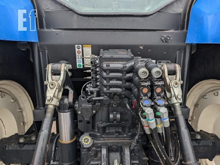 new-holland-t6070-plus-image-14