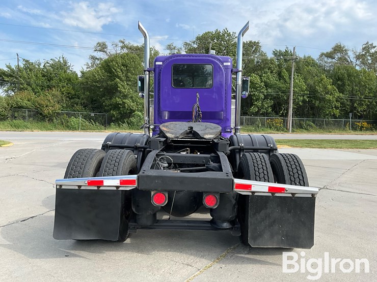 2002-peterbilt-379-image-6