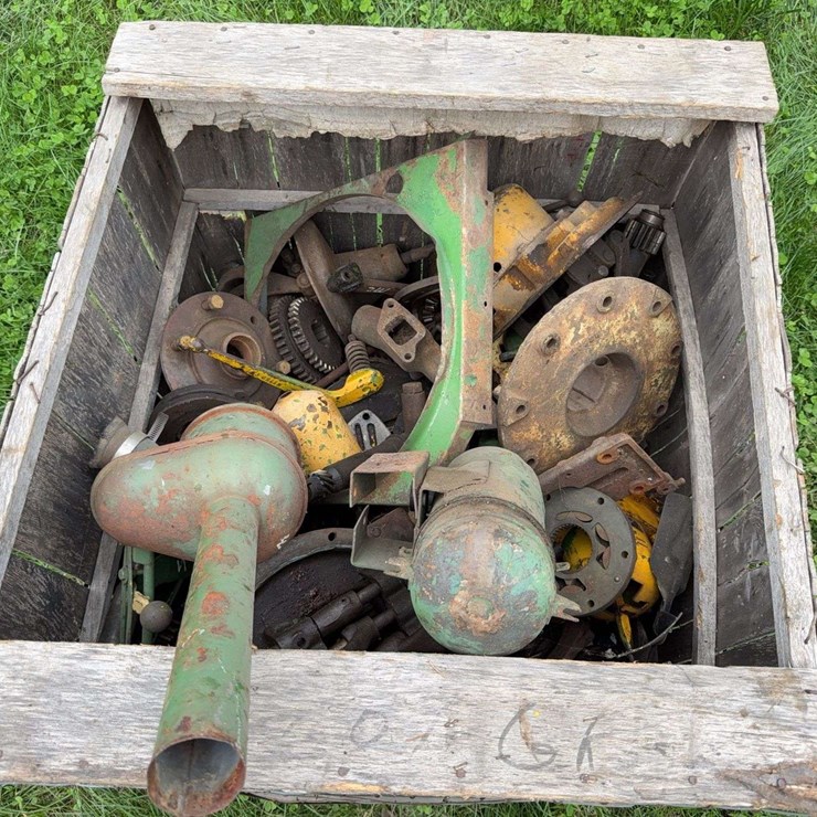 John Deere Dubuque Transmission & Air Cleaner Parts