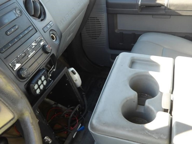 2011-ford-f250-image-28