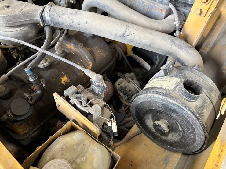 caterpillar-t50d-image-21