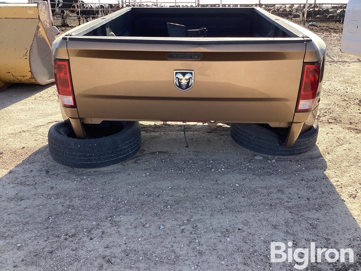 2012-dodge-3500-image-6