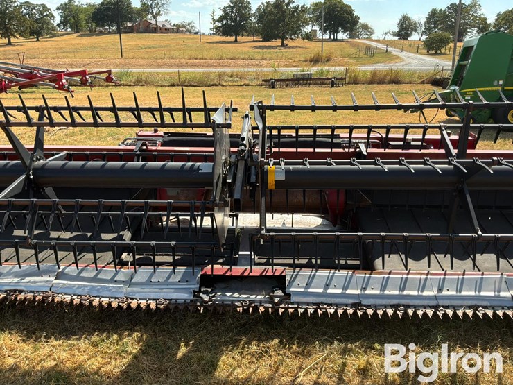 2018-case-ih-3162-image-11