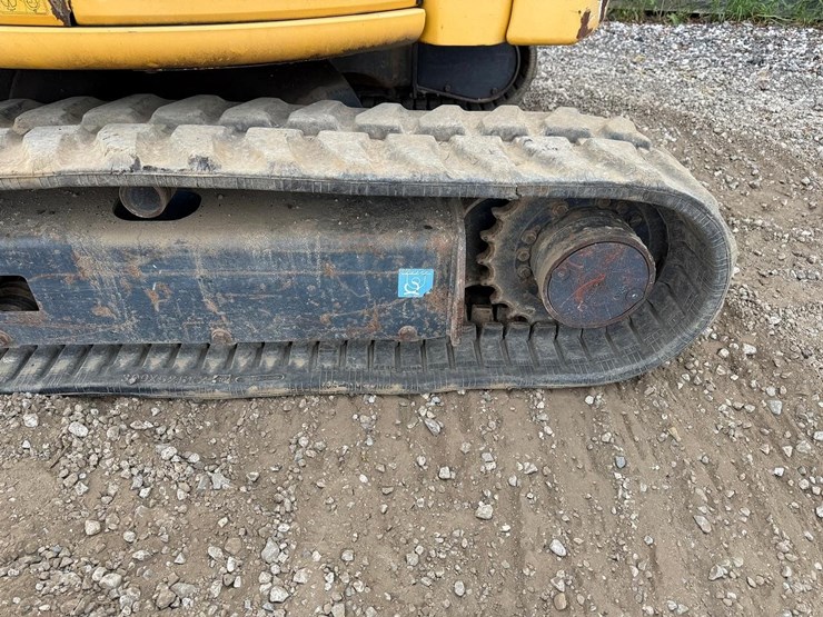 2015-deere-35g-image-17