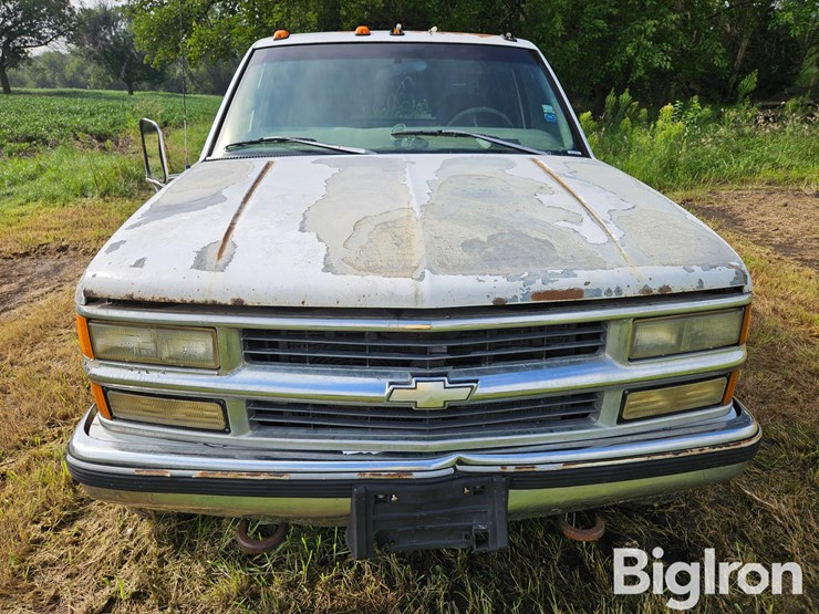 1997-chevrolet-silverado-3500-image-2