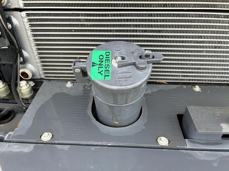 2022-xcmg-xc948u-image-15