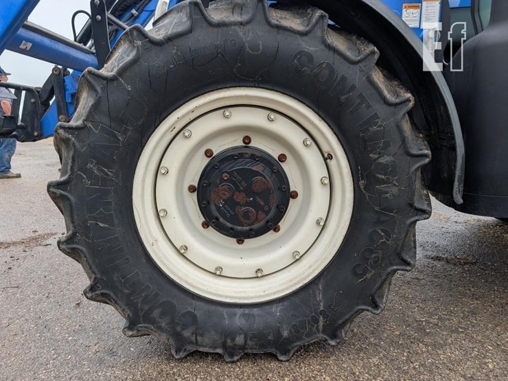 new-holland-t6070-plus-image-9