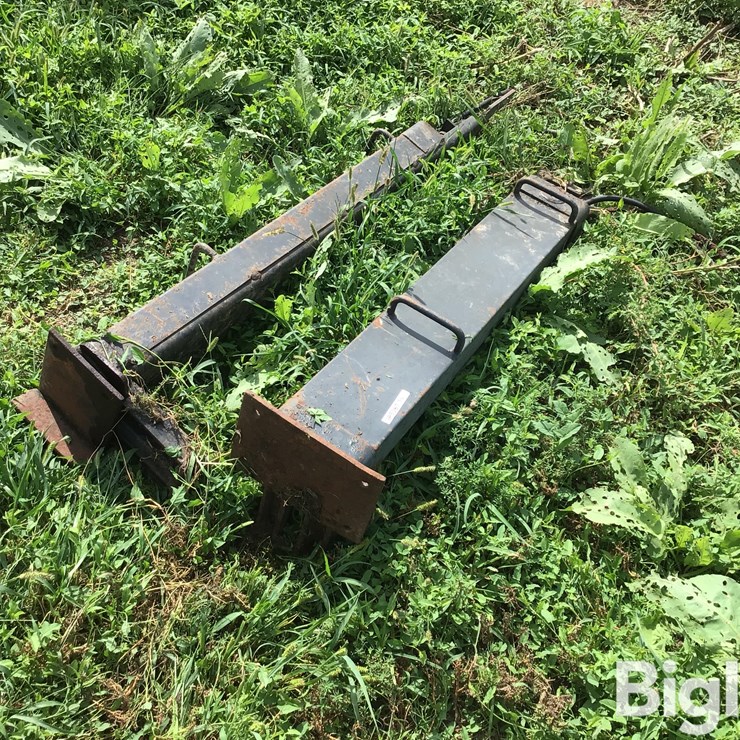 Skid Steer Rear Stabilizer Jacks