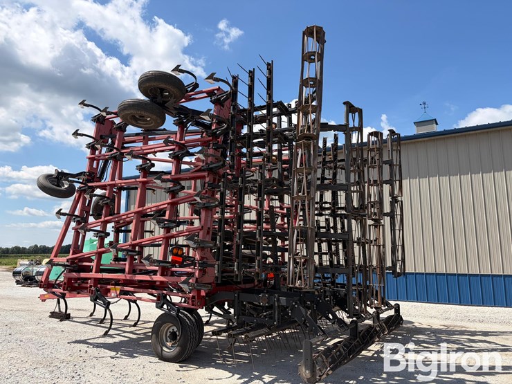 2011-case-ih-200-image-7