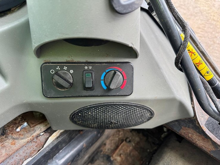 bobcat-s750-image-23