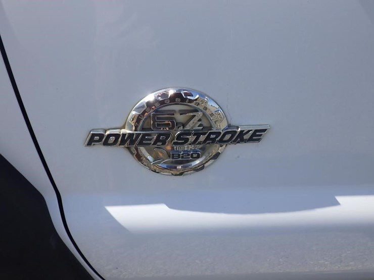 2011-ford-f550-image-12