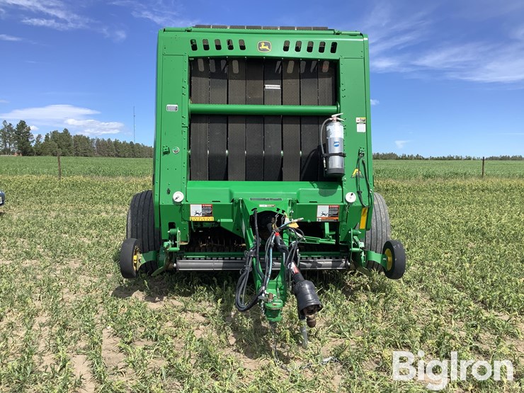 2022-john-deere-560m-image-2