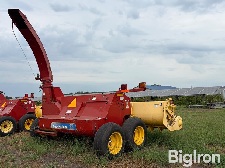 2012-new-holland-fp230-image-5