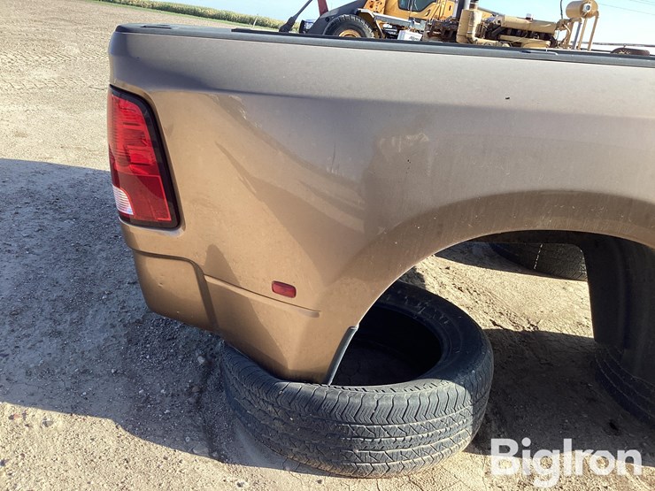 2012-dodge-3500-image-13