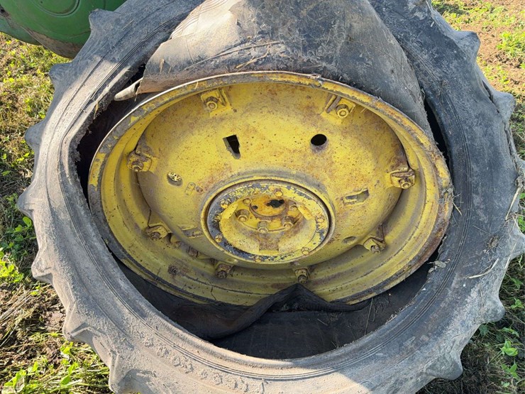 john-deere-60-image-17