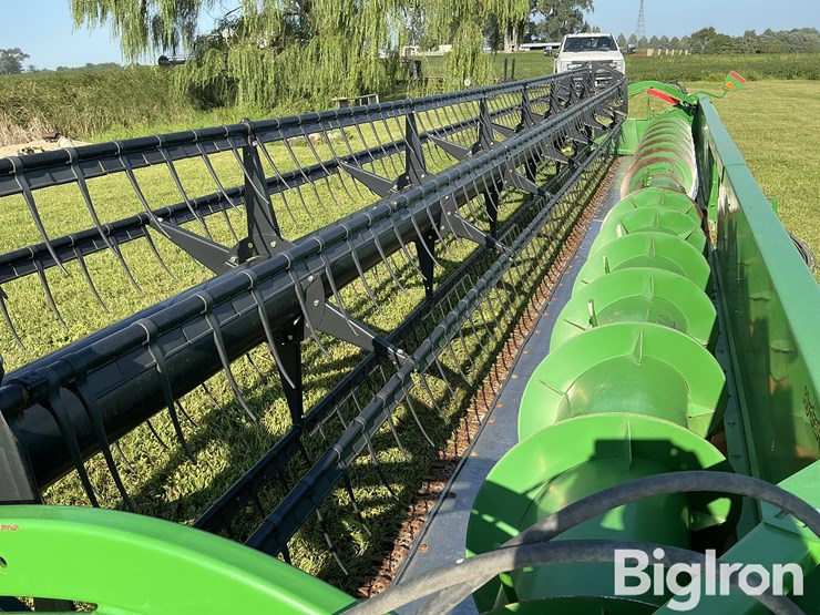 2017-john-deere-635f-image-14