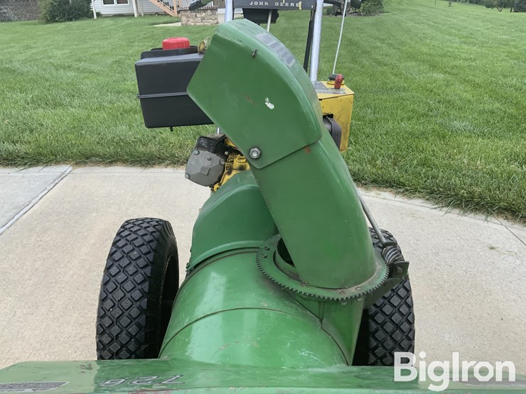 john-deere-726-image-11
