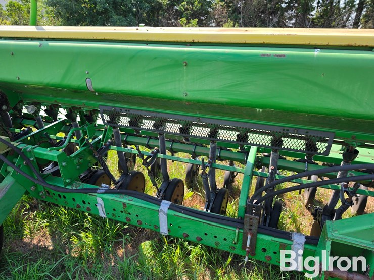 john-deere-520-image-15