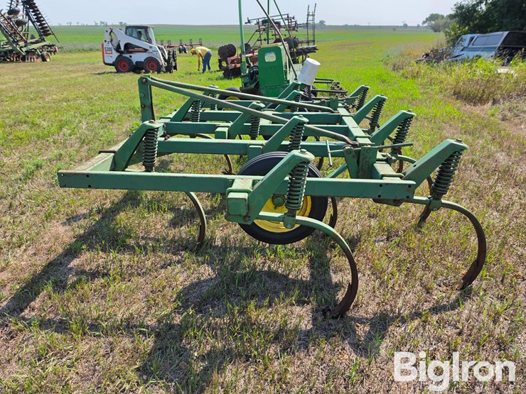 john-deere-1610-image-8