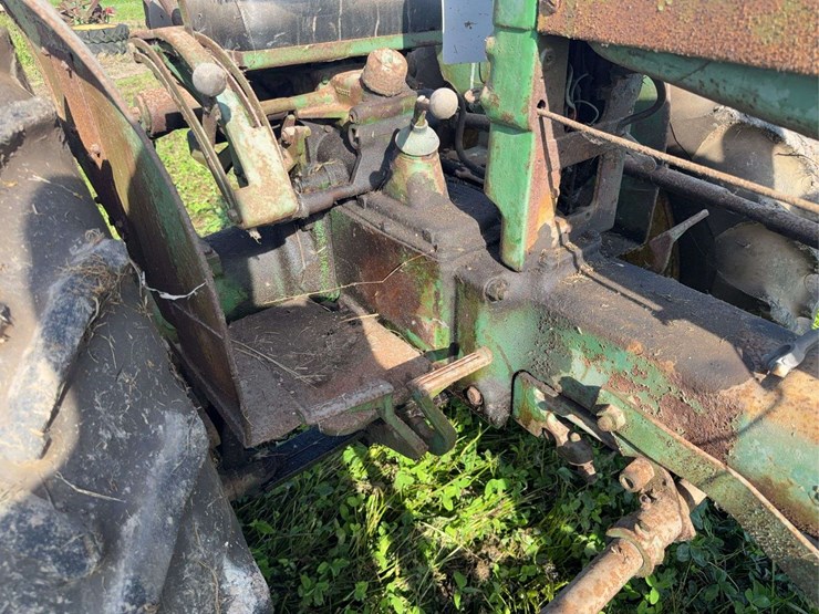 john-deere-320v-slant-steer-image-7