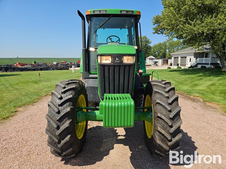 2001-john-deere-7810-image-2