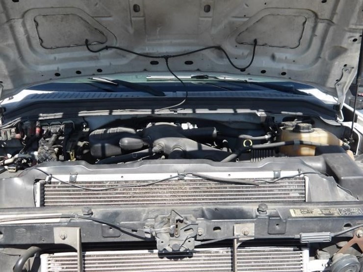 2010-ford-f450-image-11