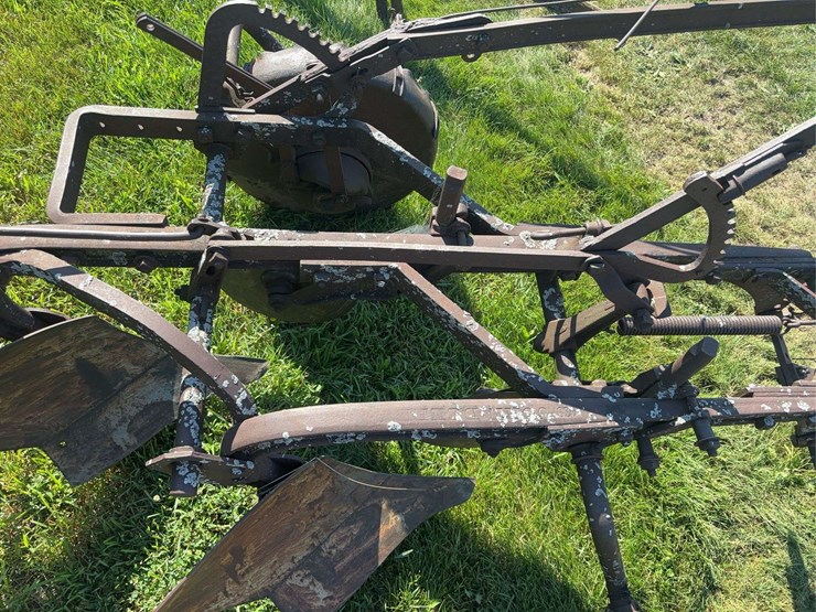john-deere-14-image-37