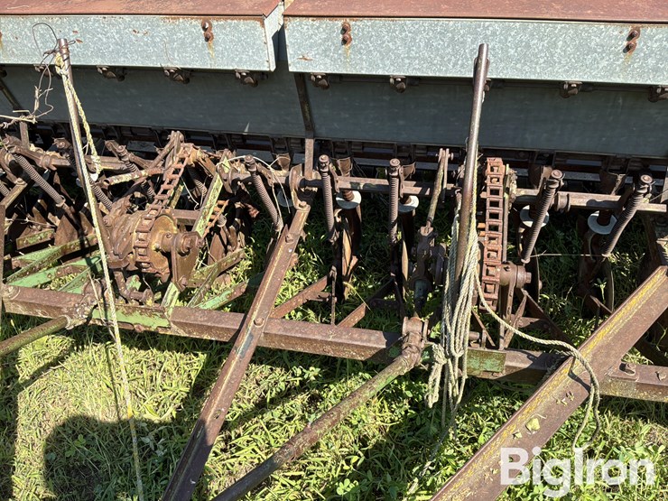 john-deere-11-image-11