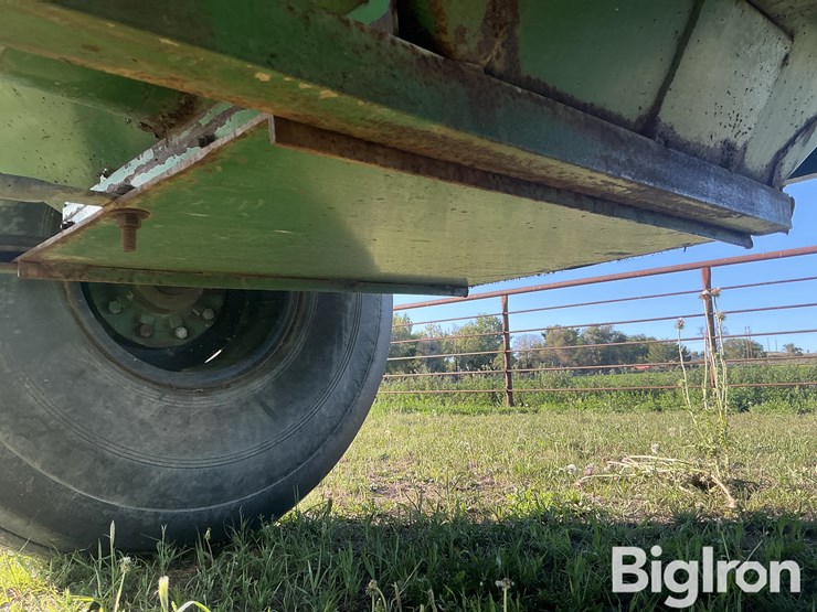 john-deere-1210-image-17