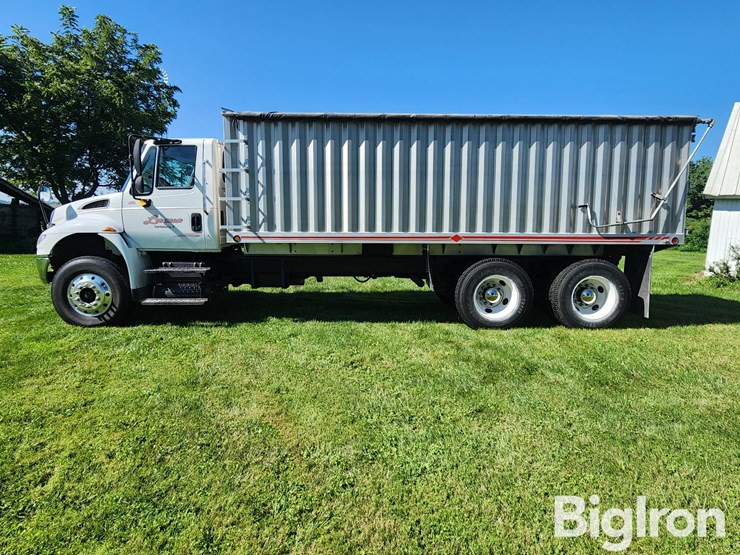 2006-international-durastar-4400-image-8