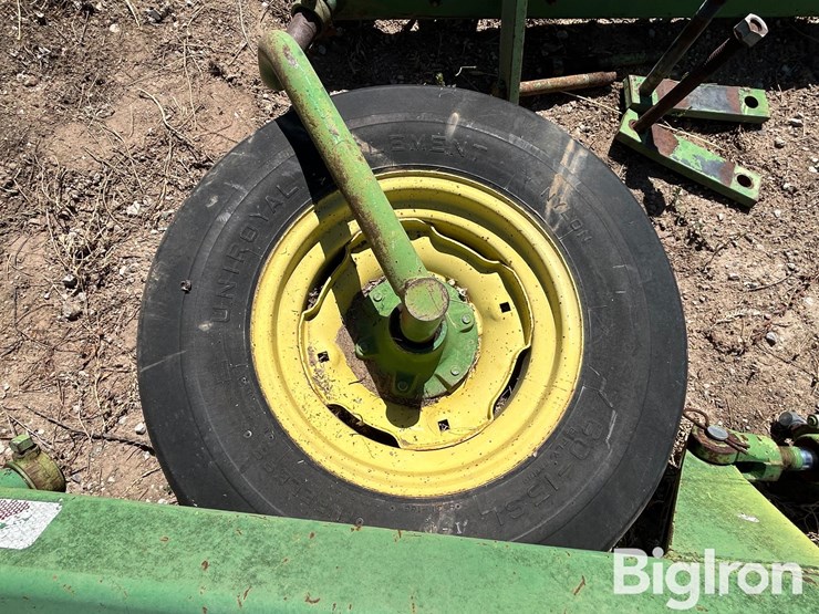 john-deere-10-image-13